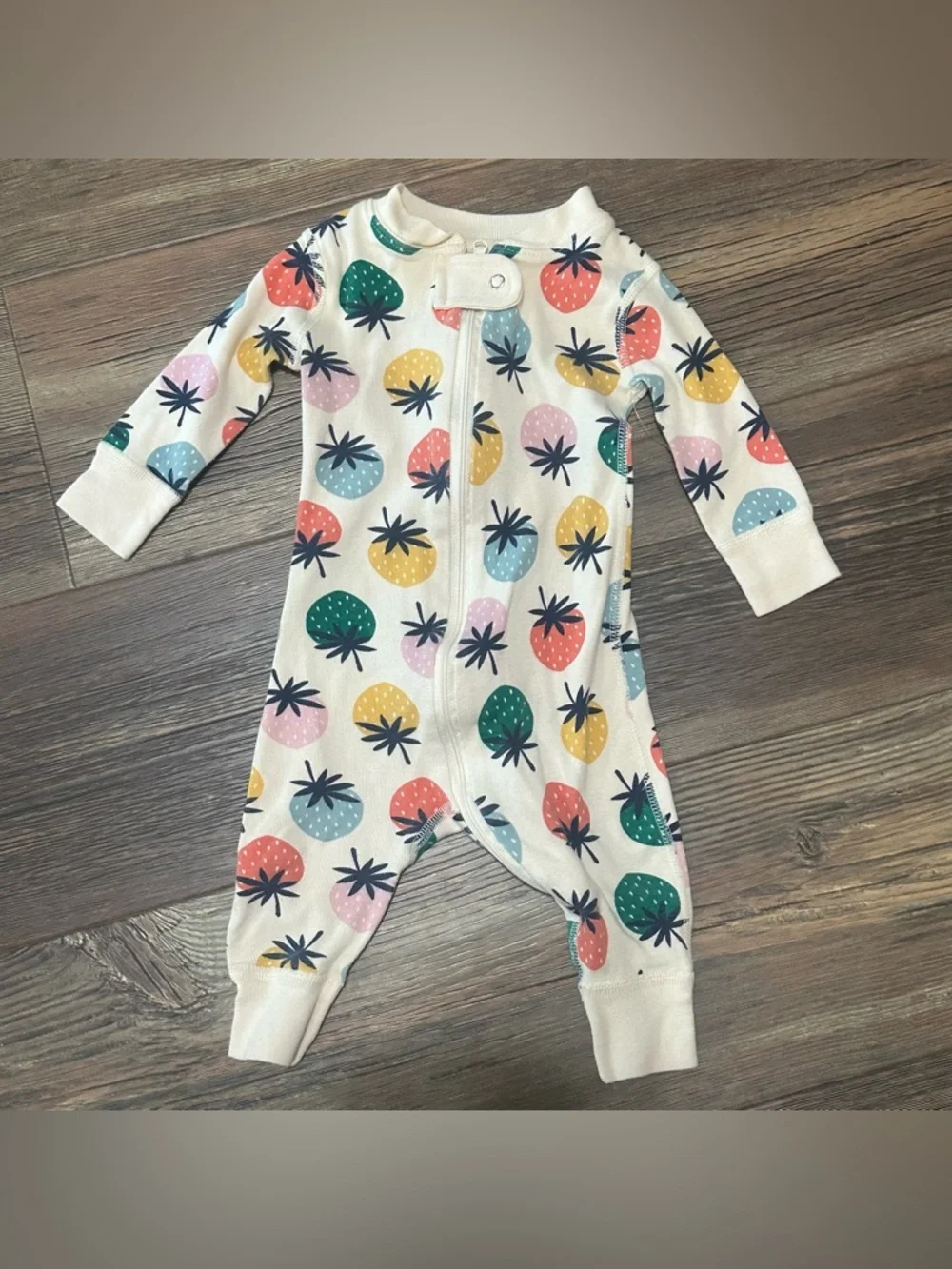 Hanna Andersson size 3-6 mo 60 cm strawberry sleeper outfit Organic cotton